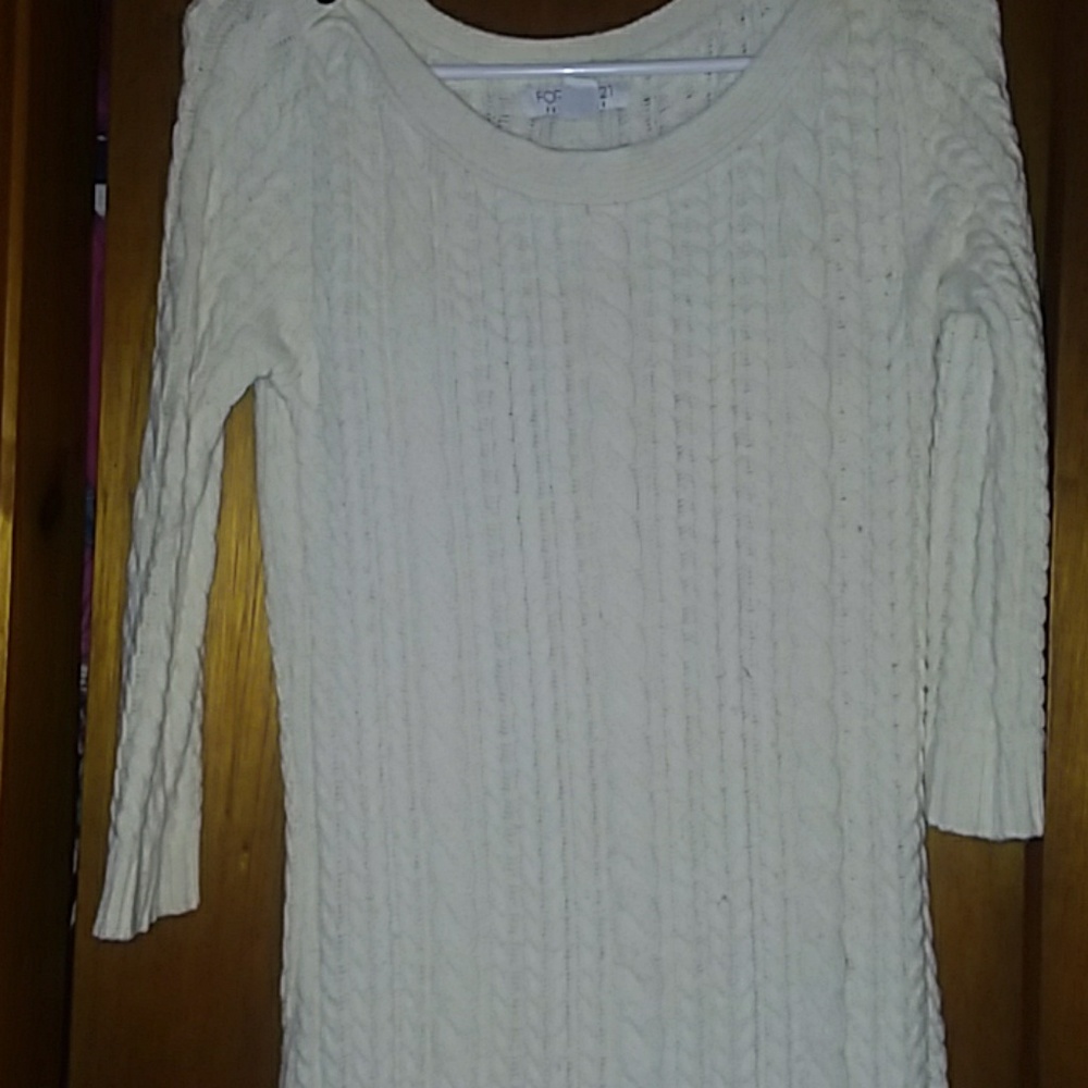 Sweater - Picture 3 of 4